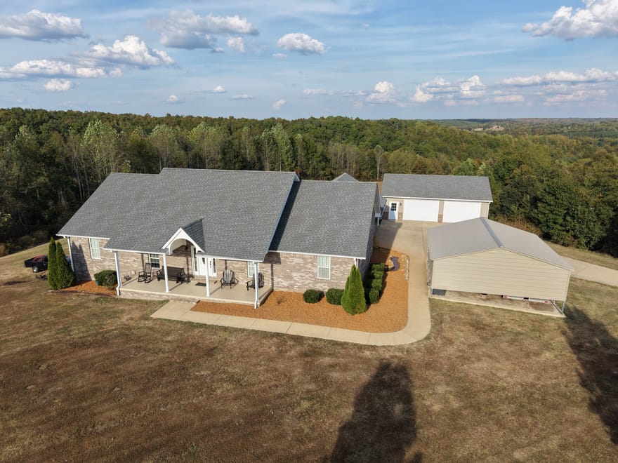 147 Edgehill Ln, Waynesboro, Tennessee