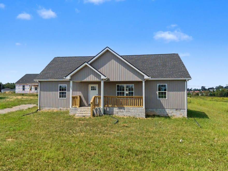 137 Martha Circle, Lafayette, Tennessee