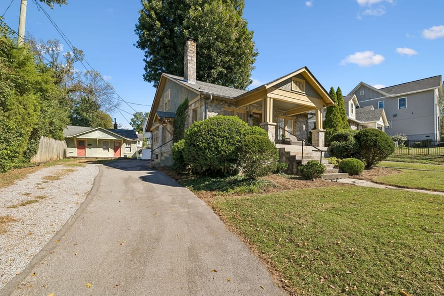 2520 Sharondale Dr, Nashville, Tennessee