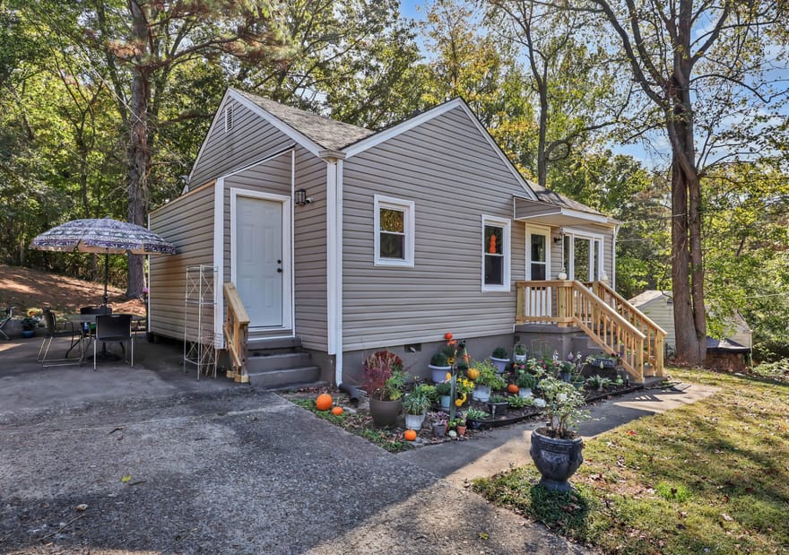1005 Swift Dr, Clarksville, Tennessee
