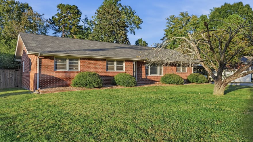 1003 Oak Dr, Manchester, Tennessee