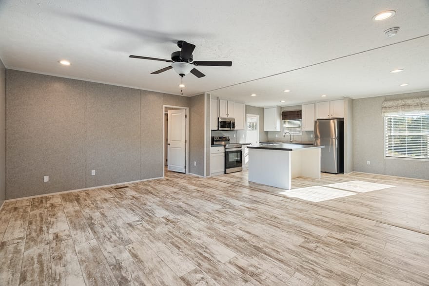 395 Busby Rd, Loretto, Tennessee