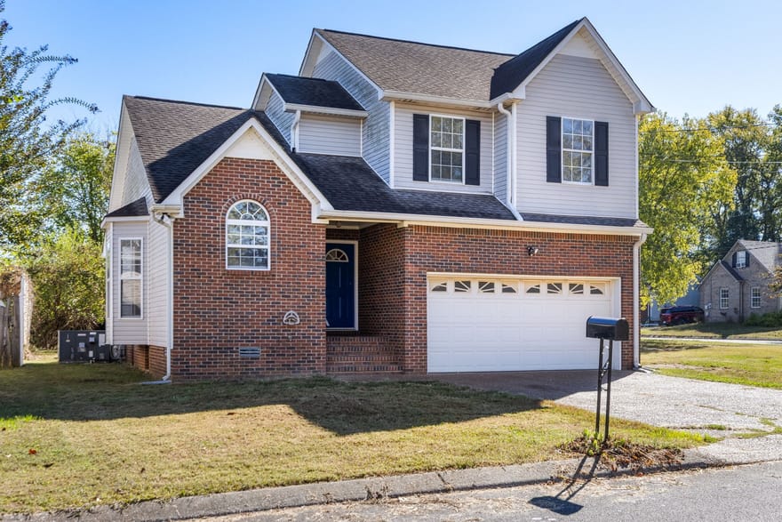 1769 University Dr, Columbia, Tennessee