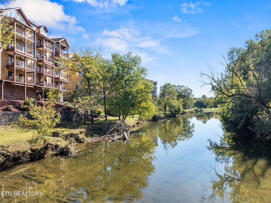 527 River Place Way, Sevierville, Tennessee