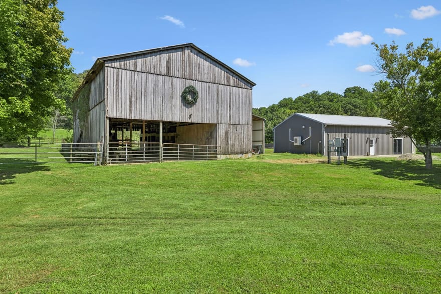 3025 Knob Creek Rd, Columbia, Tennessee