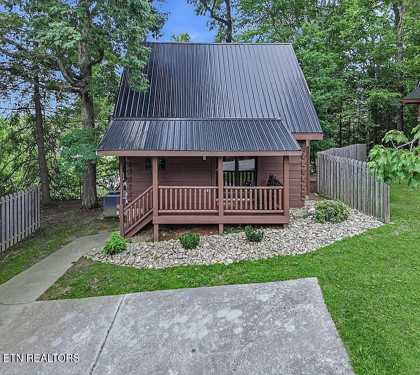 1311 Ina Grace Lane, Sevierville, Tennessee