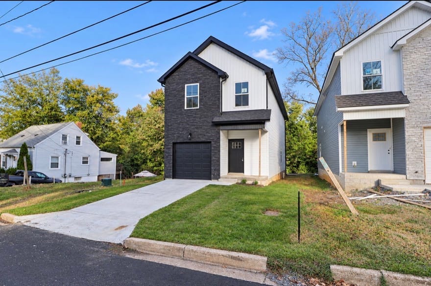 811 Gracey Ave, Clarksville, Tennessee