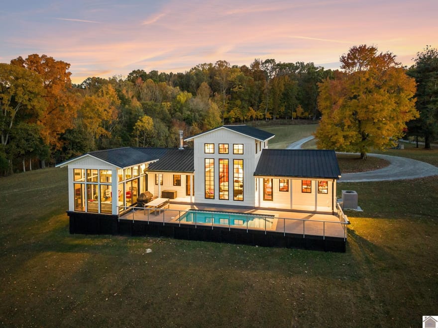 786 Howard Road, Eddyville, Kentucky