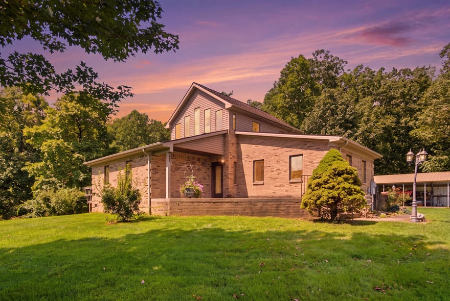 830 Narrow Gap Road, Paint Lick, Kentucky