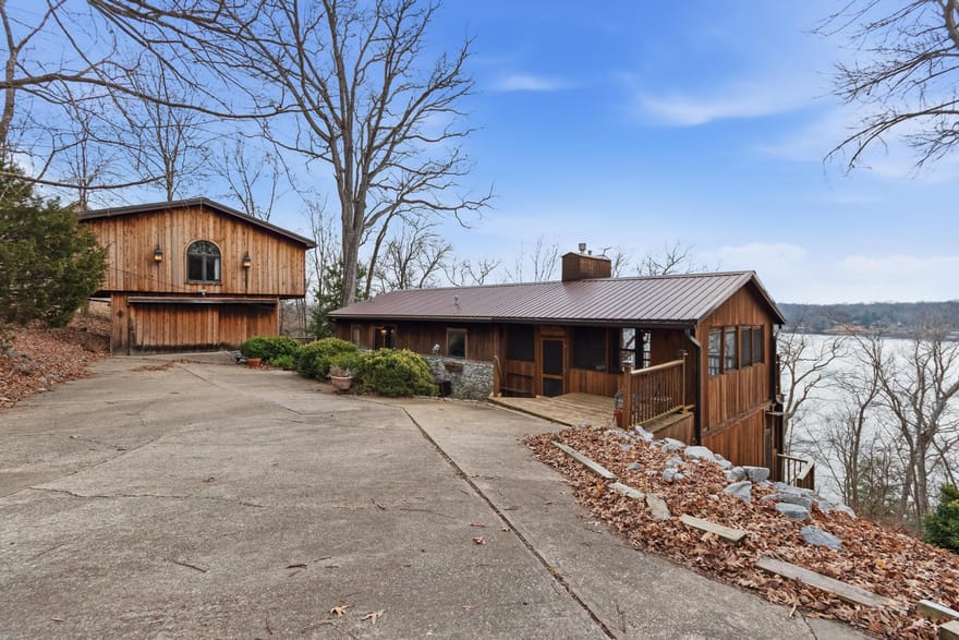 290 Deer Run Road, Eddyville, Kentucky
