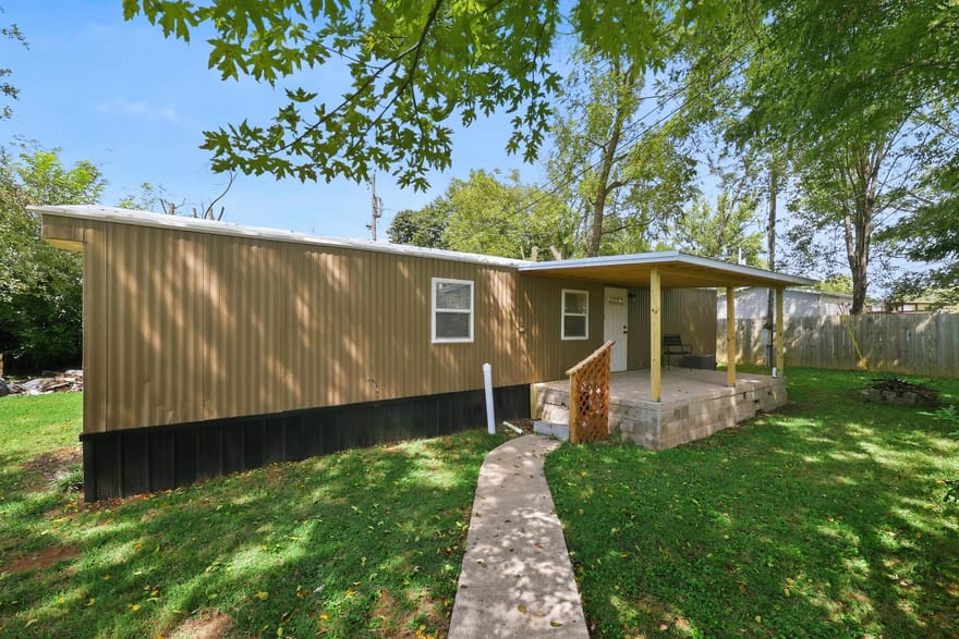 161 Cool Breeze Drive, Nicholasville, Kentucky