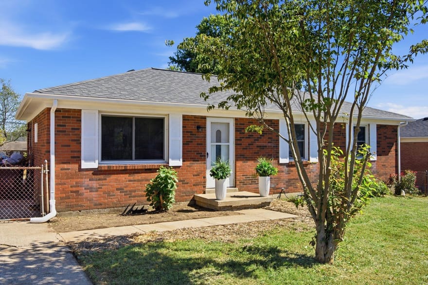 528 Foxwood Drive, Nicholasville, Kentucky