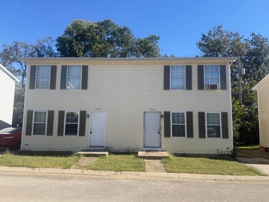 2540 Lindenhurst Loop, Lexington, Kentucky