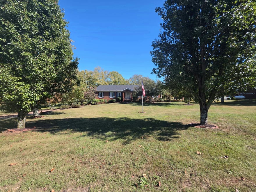 136 Lake Country Road, Nicholasville, Kentucky