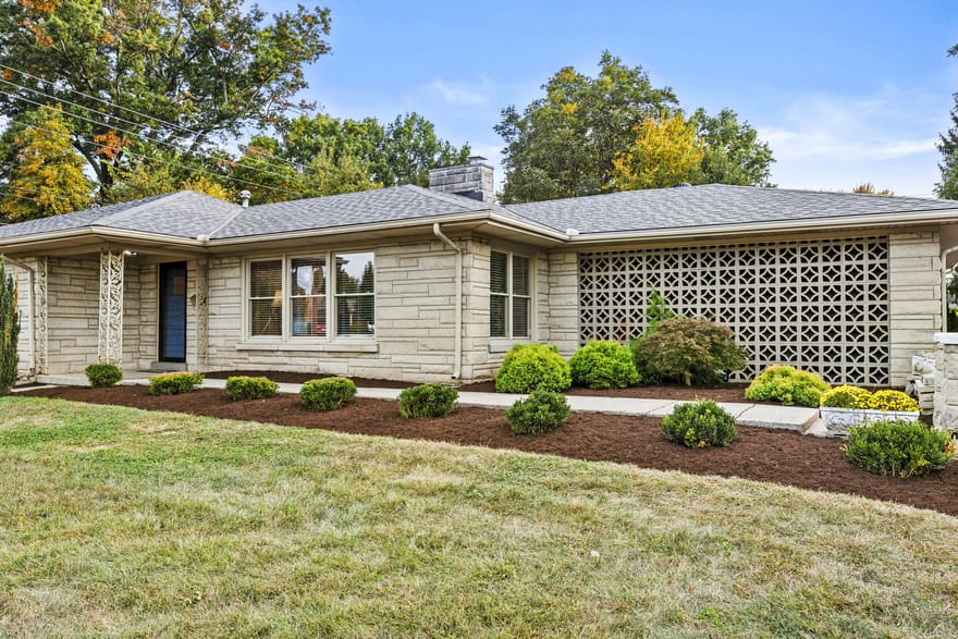 1172 Lane Allen Road, Lexington, Kentucky