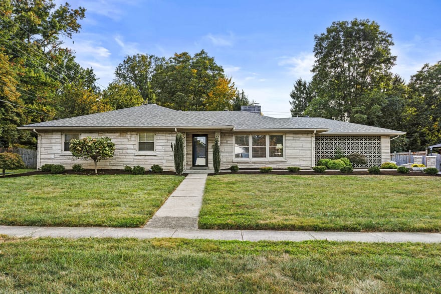 1172 Lane Allen Road, Lexington, Kentucky