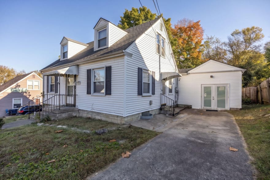 212 Doyle Avenue, Paris, Kentucky
