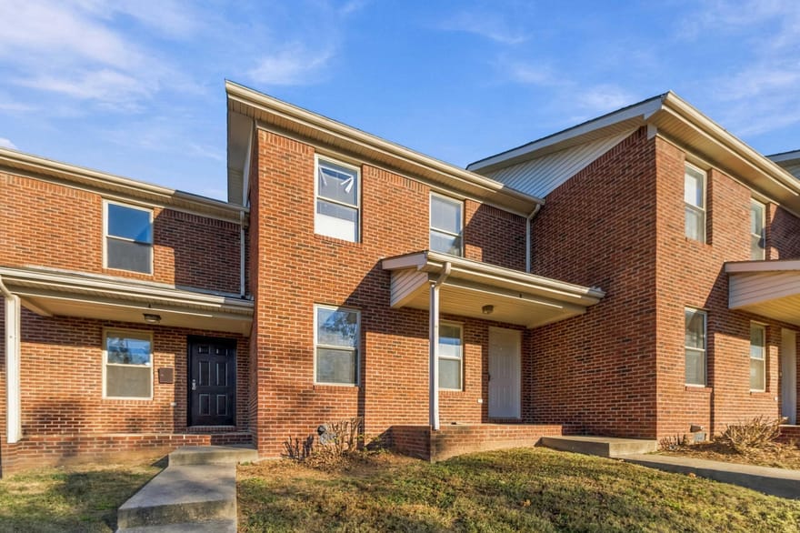 502 Tecumseh Trail, Versailles, Kentucky
