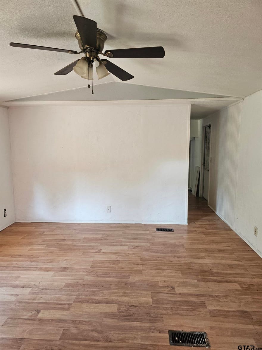 435 Acr 306, Frankston, Texas