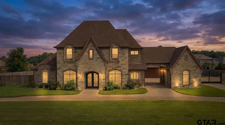 145 Abby Gail Dr, Longview, Texas