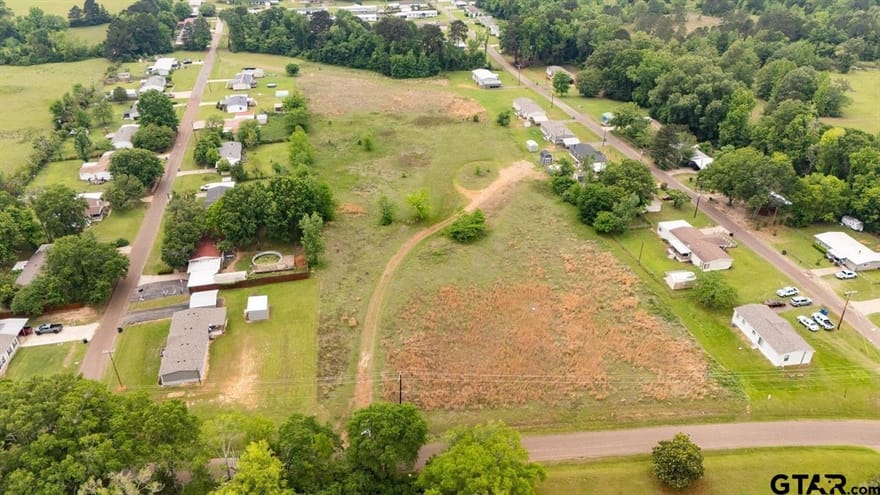 Cr 2121, Longview, Texas