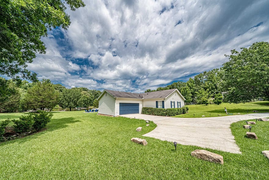 225 E River Bend Drive, Eatonton, Georgia
