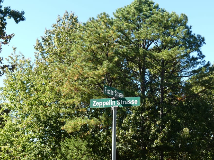 Zeppelin Strasse, Helen, Georgia