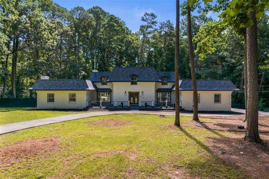 2023 Stoneleigh Drive, Stone Mountain, Georgia