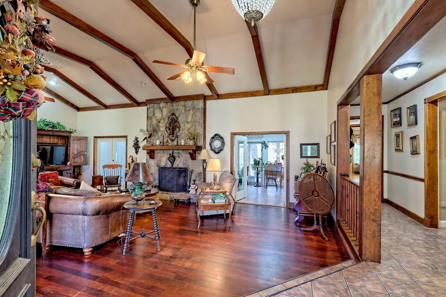 428 Orchard View Lane, Lakemont, Georgia