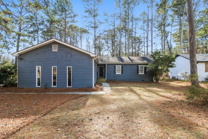 6570 Deshon Circle, Lithonia, Georgia