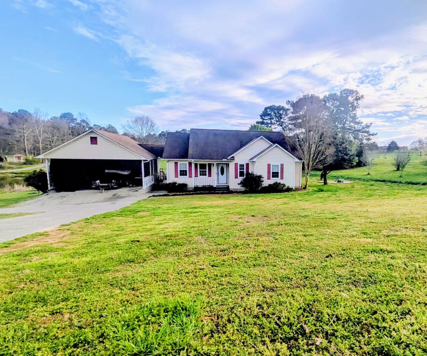 327 Lovebridge Road SE, Calhoun, Georgia