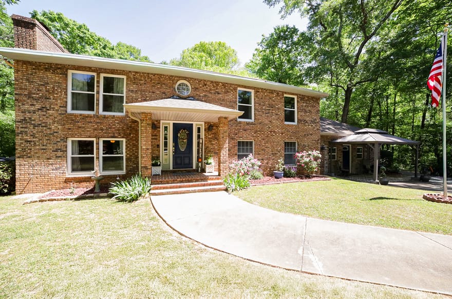 298 Hudson River Drive, Commerce, Georgia