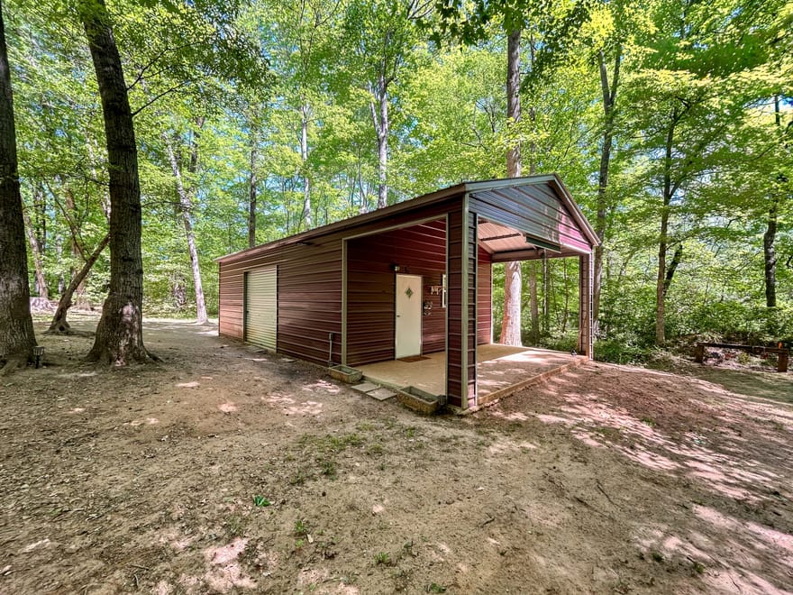 298 Hudson River Drive, Commerce, Georgia