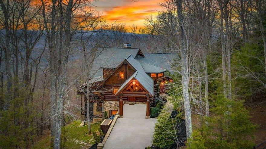 602 Overlook Drive, Blue Ridge, Georgia