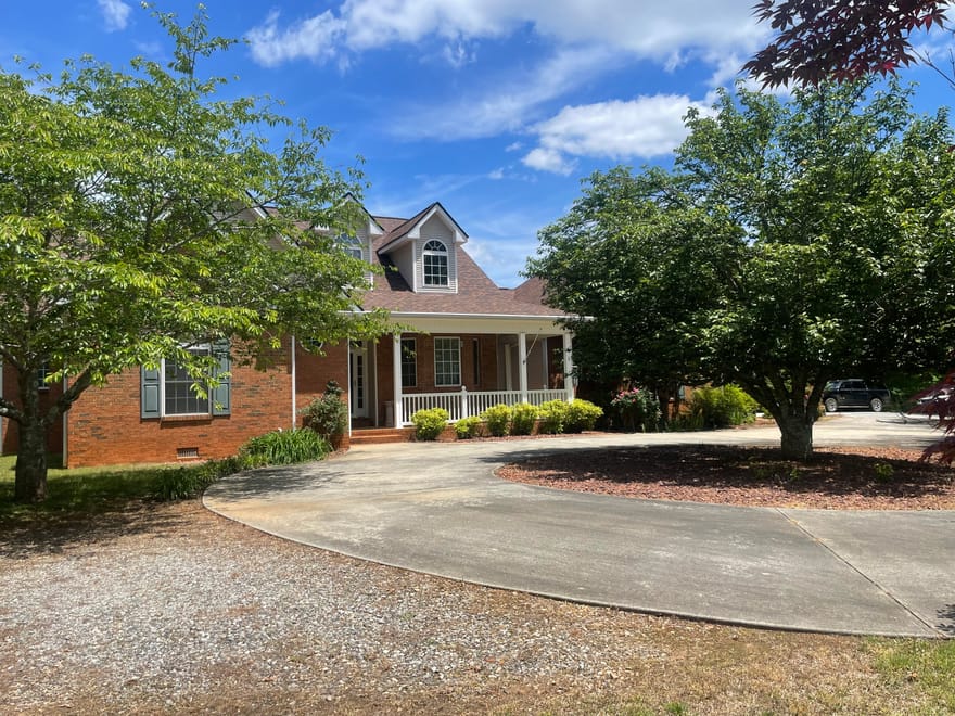 1545 Sam Bell Road, Clarkesville, Georgia