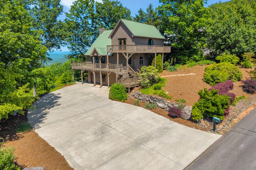 801 Starlight Drive, Sautee Nacoochee, Georgia