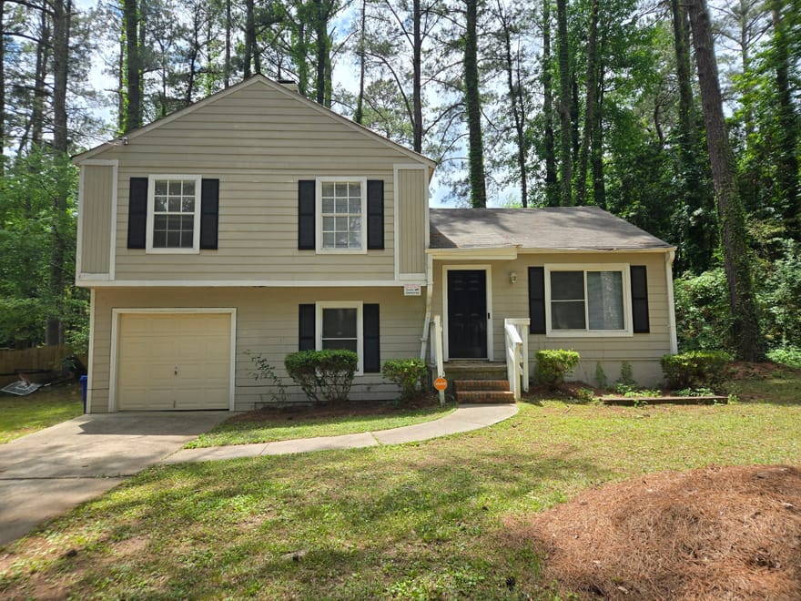 447 Sherwood Circle, Stone Mountain, Georgia