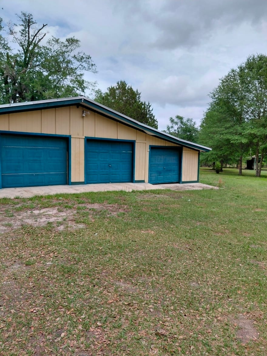 436 Russell Boulevard, St. George, Georgia
