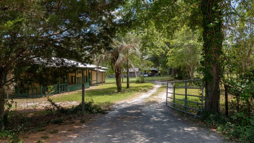 436 Russell Boulevard, St. George, Georgia