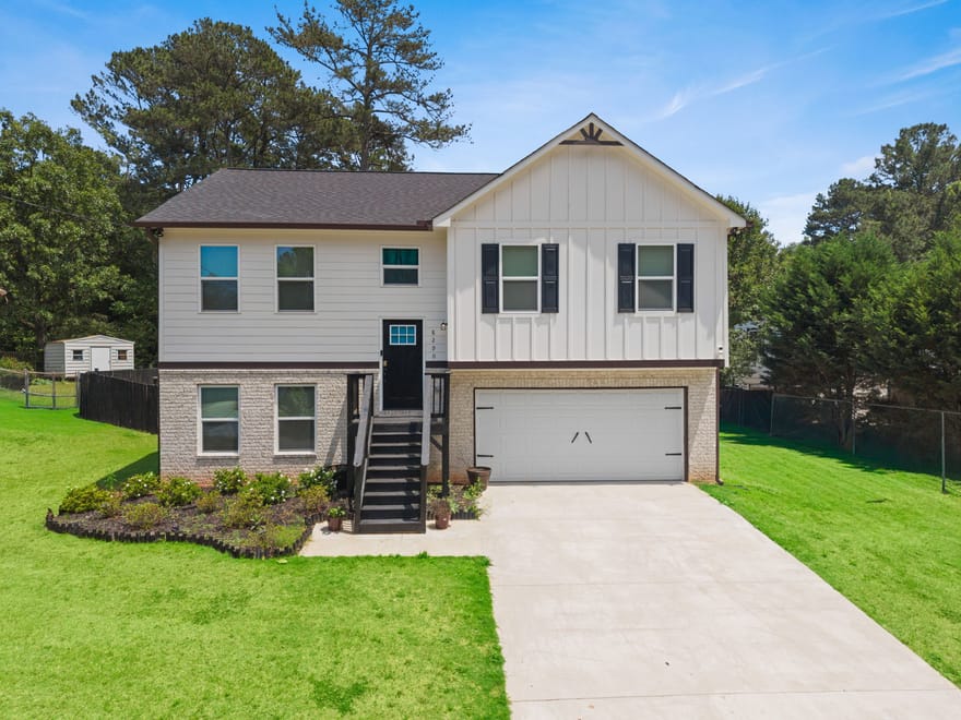 8290 San Jose Trail, Jonesboro, Georgia