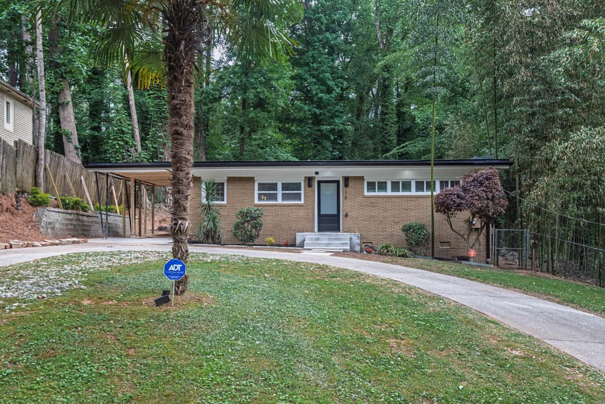 2781 Rollingwood Lane SE, Atlanta, Georgia