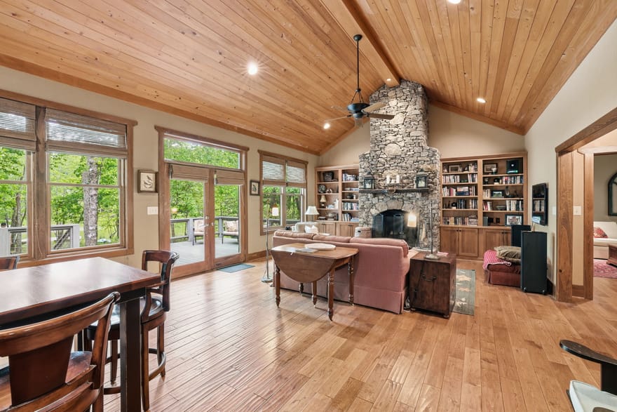 479 Lake Loop Road, Menlo, Georgia