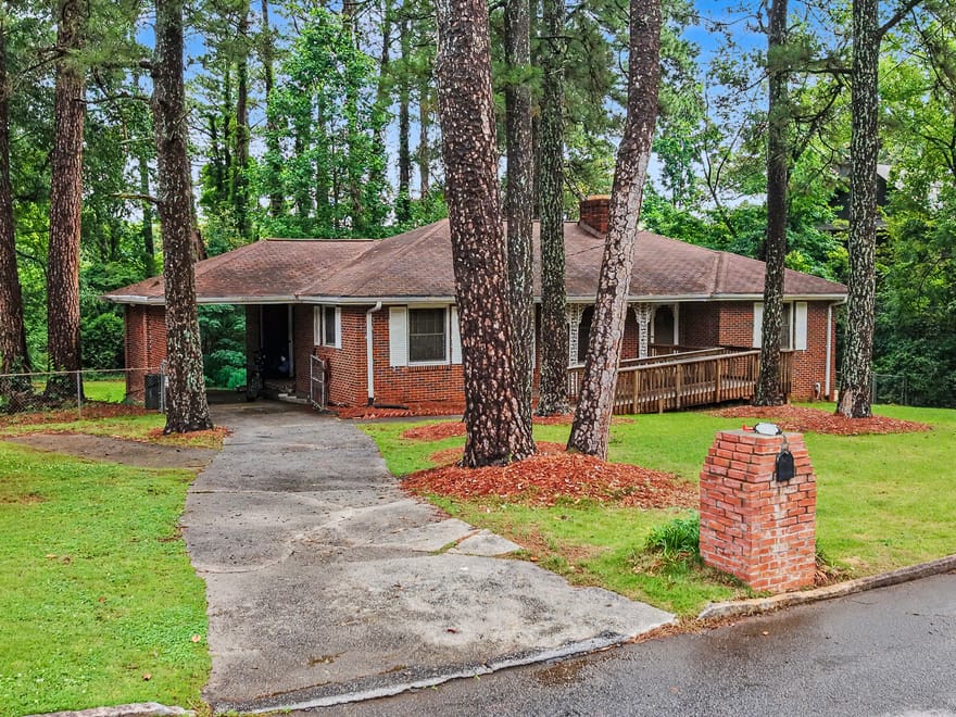424 E Pharr Road, Decatur, Georgia