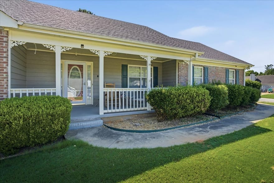 15 Ashton Court, Covington, Georgia