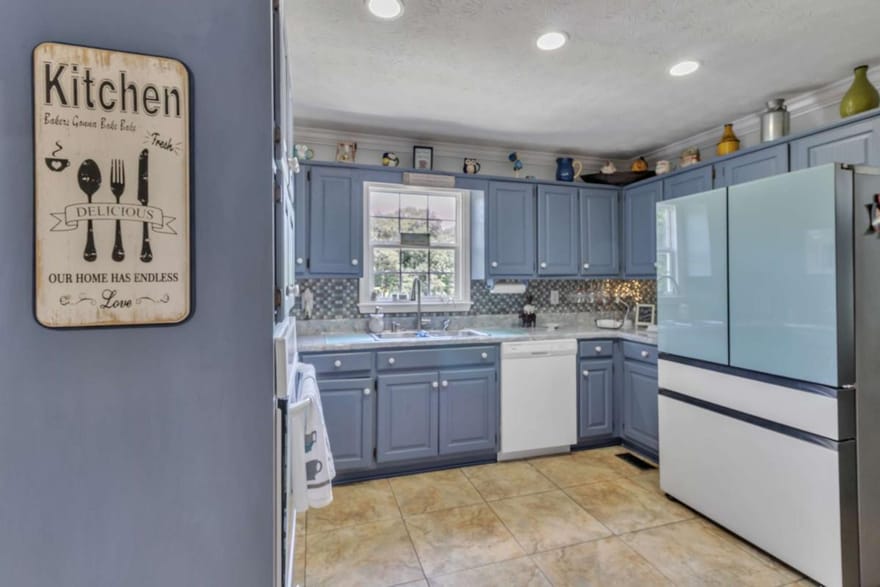 3105 Navajo Circle, Gainesville, Georgia