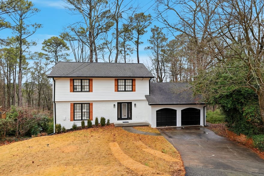 2958 Applewood Court NE, Atlanta, Georgia