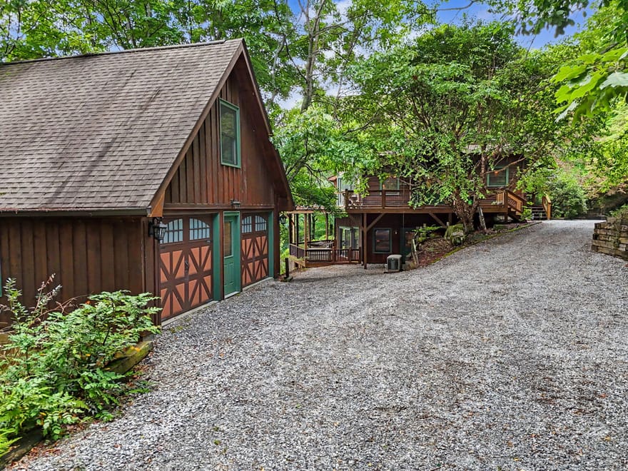 1039 Arbor Drive, Lakemont, Georgia