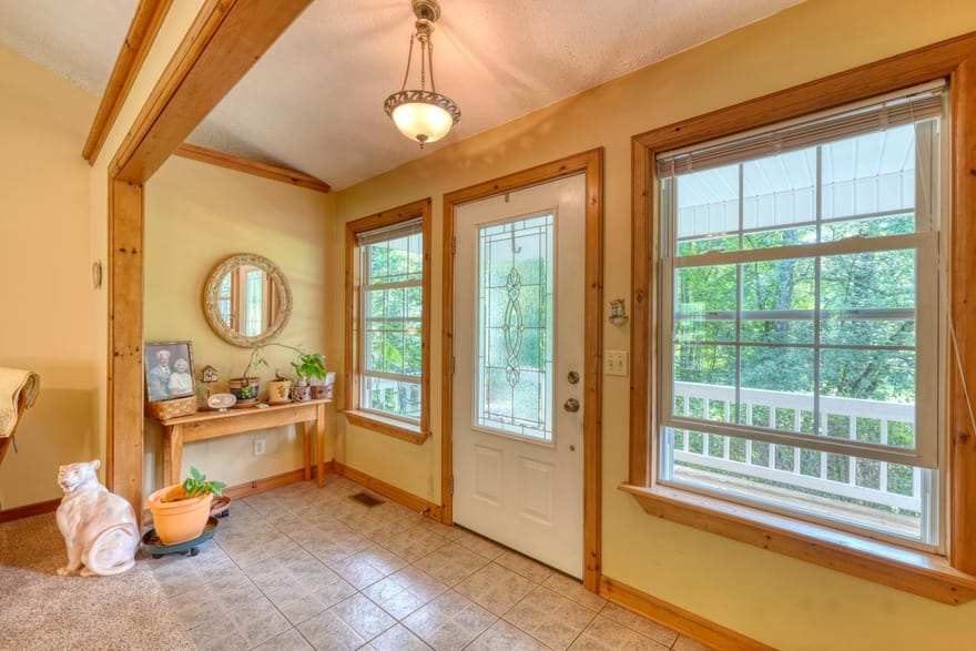 115 Ledge Lane, Blairsville, Georgia