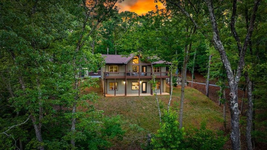 241 Wolf Creek Mountain Road, Mineral Bluff, Georgia