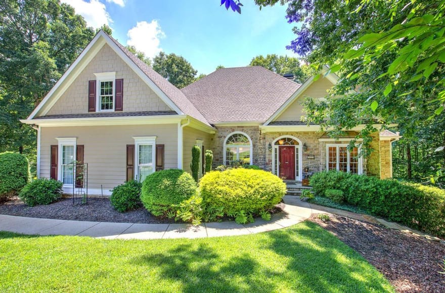 302 Waterfall Court, Canton, Georgia
